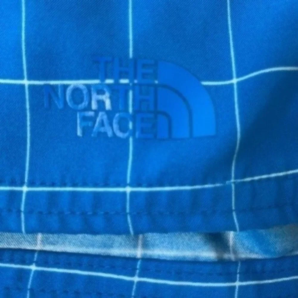 The North Face Men’s blue Swim Board shorts size 34 Grid Pattern